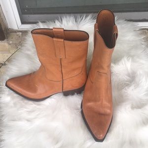 ColeHaan saddle color Western boots
